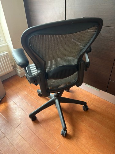 Herman miller aeron office - miller,