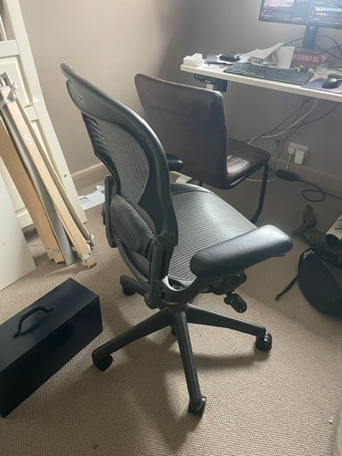 Herman miller aeron - herman,