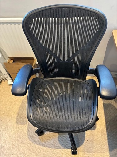 Herman miller aeron - miller,