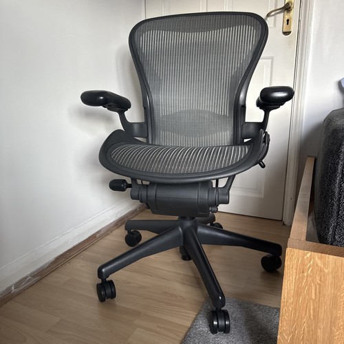 Herman miller aeron chair size - herman,