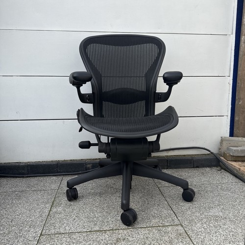 Herman miller aeron chair - herman,
