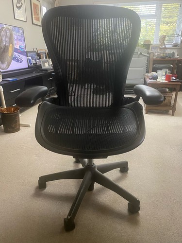 Herman miller aeron computer - miller,
