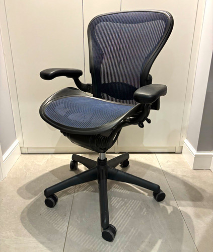 Herman miller aeron size - aeron, b