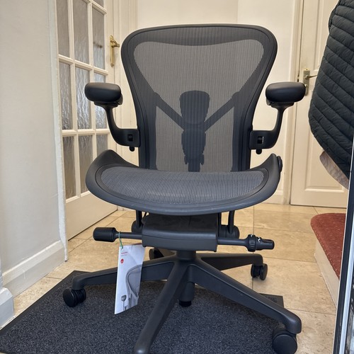 Herman miller aeron chair size - herman,