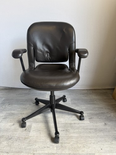 Herman miller equa chair - equa,