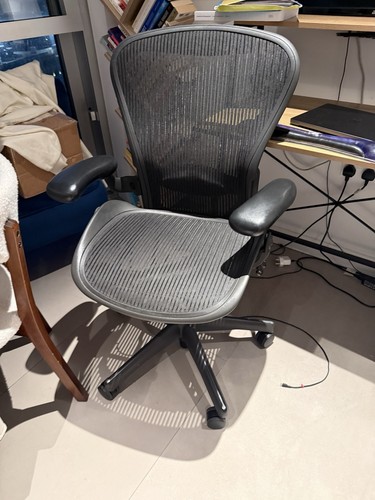 Herman miller aeron office - herman,