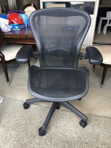 Herman miller aeron size - size, b