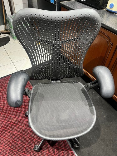 Herman miller chair - chair,