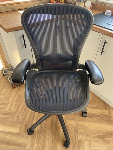 Herman miller aeron office - miller,