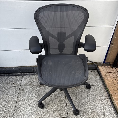 Herman miller aeron chair - herman,