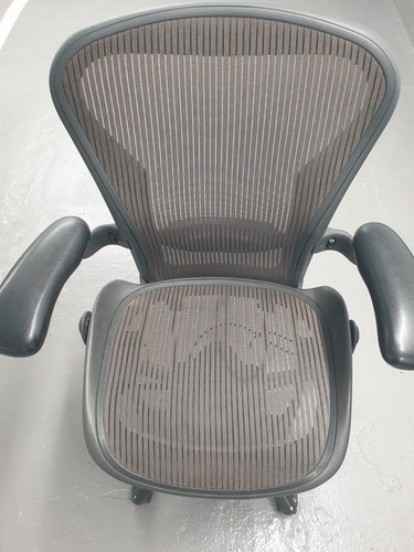 Herman miller aeron chair size - chair,