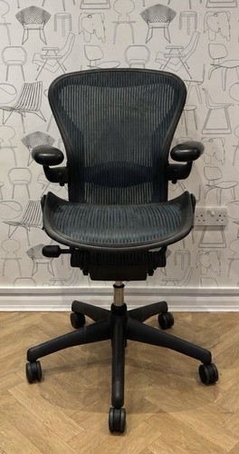 Herman miller aeron - herman, size