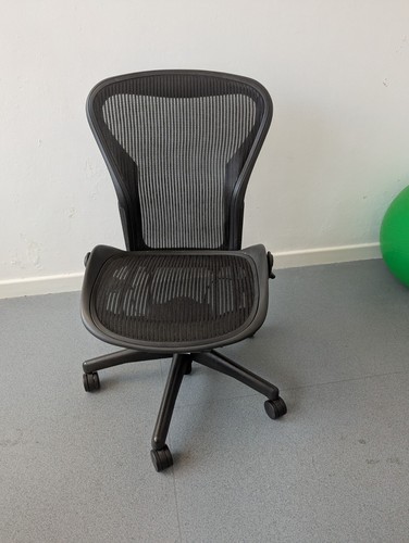 Herman miller aeron office - miller,
