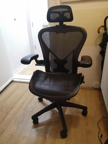 Herman miller aeron black - miller,