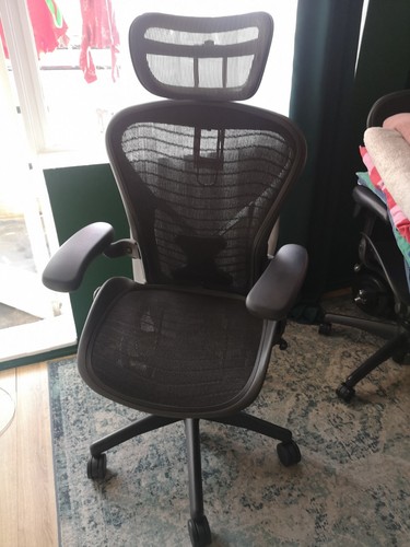 Herman miller aeron size - aeron, b