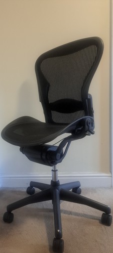 Herman miller aeron - miller,