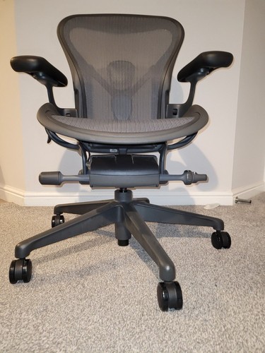 Herman miller aeron - miller,