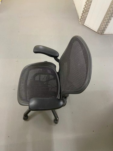 Herman miller aeron - miller,
