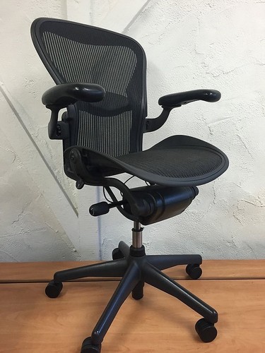 Black herman miller - miller, aeron
