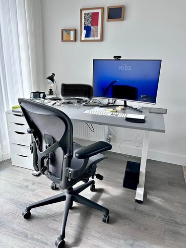 Herman miller aeron - miller,