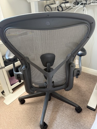 Herman miller aeron chair - herman,