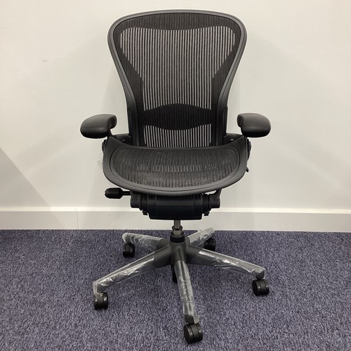 Herman miller aeron chair - herman,