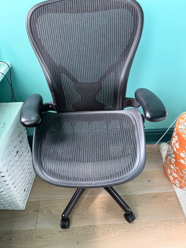 Herman miller aeron - aeron, mesh