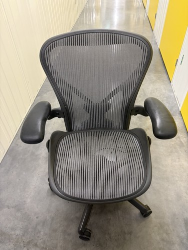 Herman miller size - size, aeron
