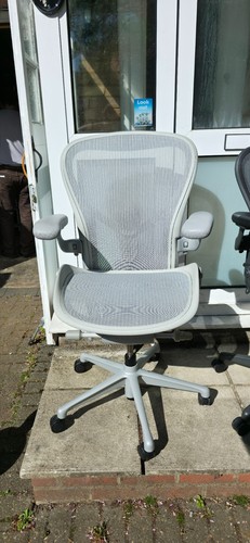 Herman miller aeron - herman, remastered